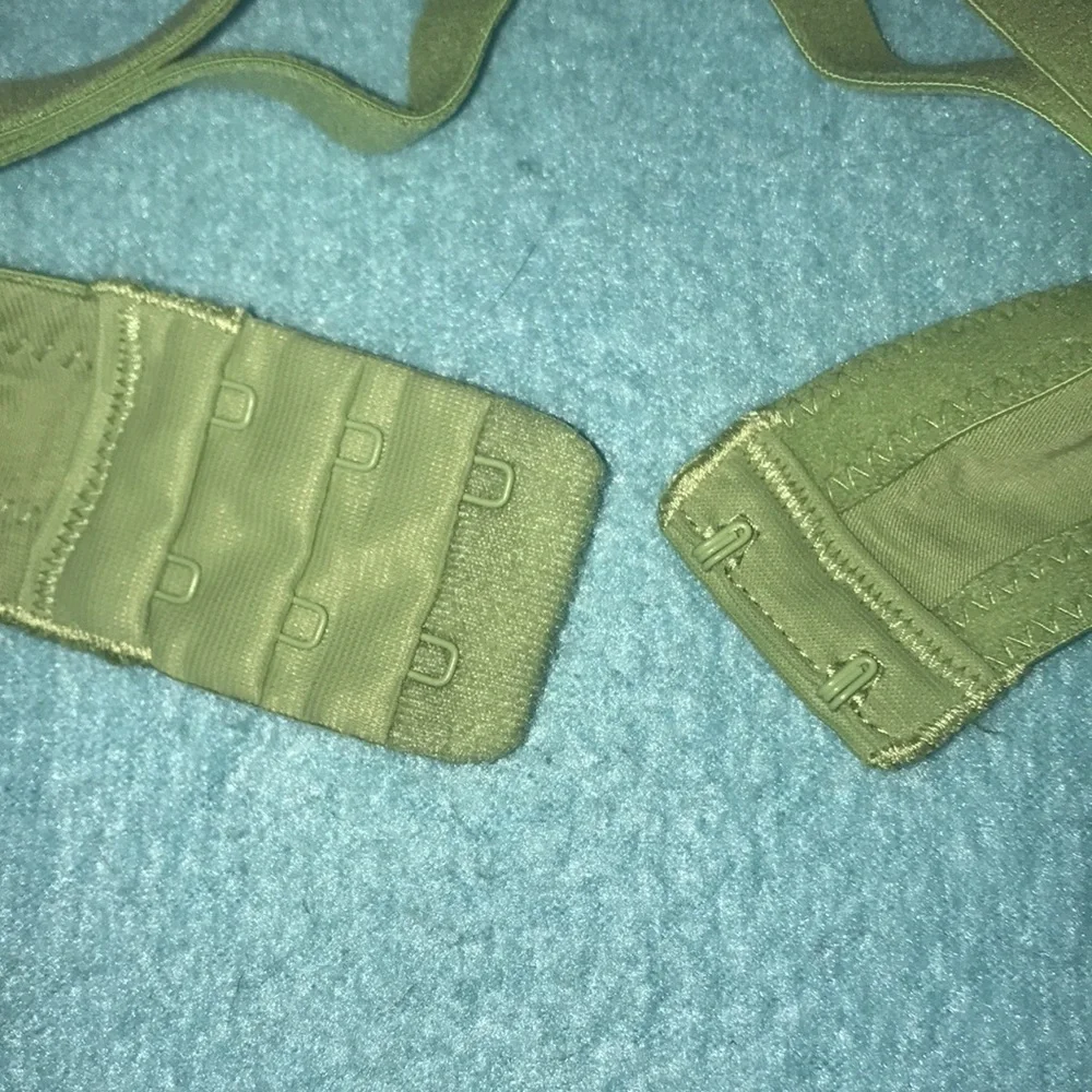 𝅺AUDEN The everyday underwire padded adjustable bra olive green size 36D